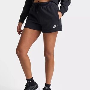 Nike Women’s Black Shorts - Size XL